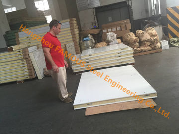 چین پانل های ذخیره سازی اتاق سرد درب Camlock PU پانل های 200mm برای مواد غذایی منجمد تامین کننده