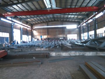 چین سازه های فلزی ساختمان های صنعتی فولاد قبل از طراحی با سقف پنل تامین کننده