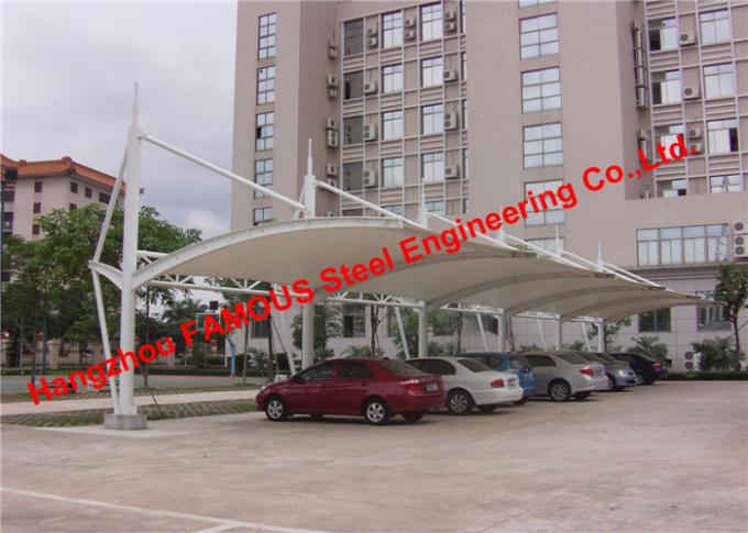 پوشش سقف پارچه ای تنش خورده پارکینگ اتومبیل ساختمانی سازه اتوماتیک غشایی کششی منحنی استاندارد 0