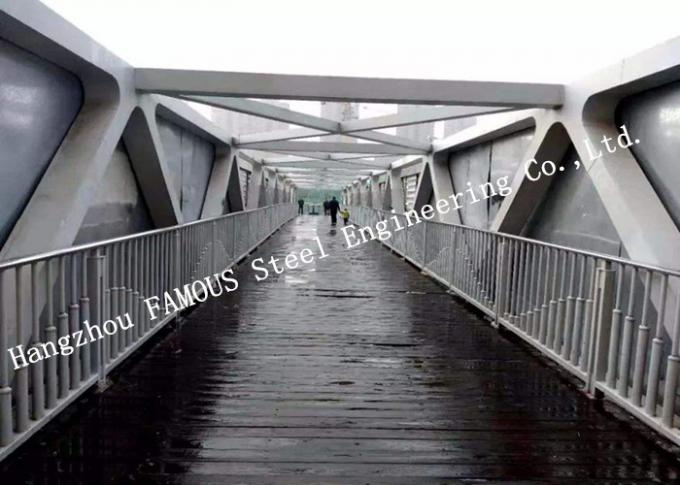 پل Skywalk سازه فولادی پیش ساخته عابر پیاده با نصب آسان 0