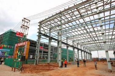 چین ساختمان پیش ساز ساختمان قابل انعطاف با زاویه / H / C شکل فولاد تامین کننده