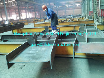 چین پیش ساخته ساختمان های فولادی تجاری بخش H بخش Beam پوشش نقاشی خاکستری تامین کننده