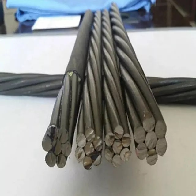 رشته فولادی با پوشش پلی اتیلن 1 در 7 درجه بالا به طول 15.2 میلی متر با کامپیوتر بدون پیوند با گریس 1